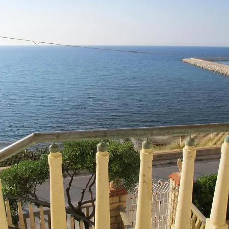 La Di Nonna Pina Apartament Balestrate