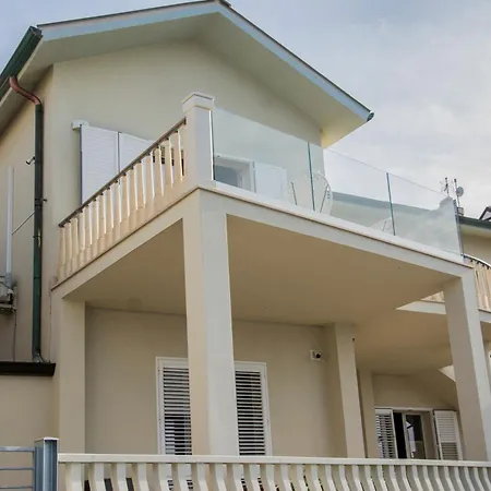 Apartament La Di Nonna Pina Balestrate